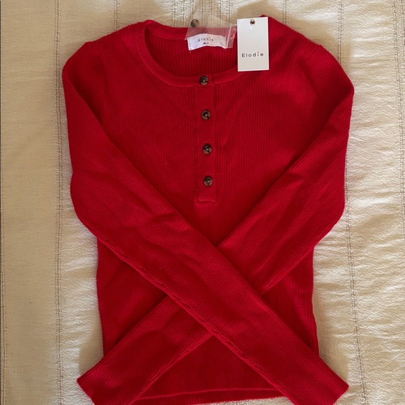 Beautiful Red Sweater - Picture 2 of 11